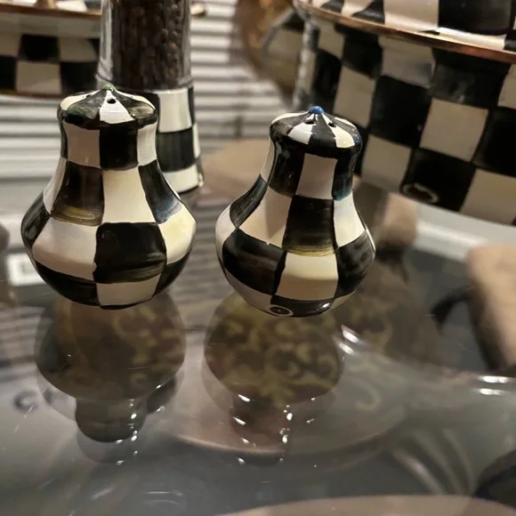 Mackenzie child’s - Picture 11 of 14